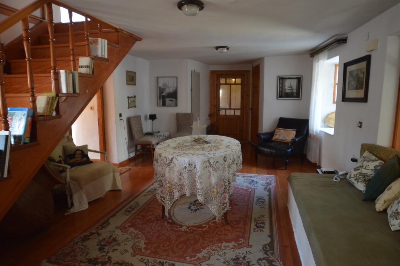 Molivos Tower Villa Mithimna Bilik gambar