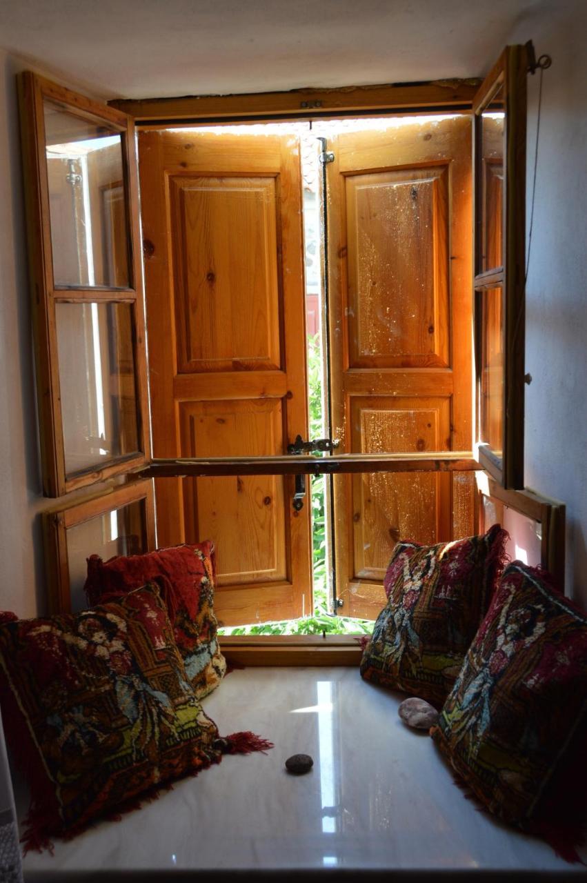 Molivos Tower Villa Mithimna Bilik gambar