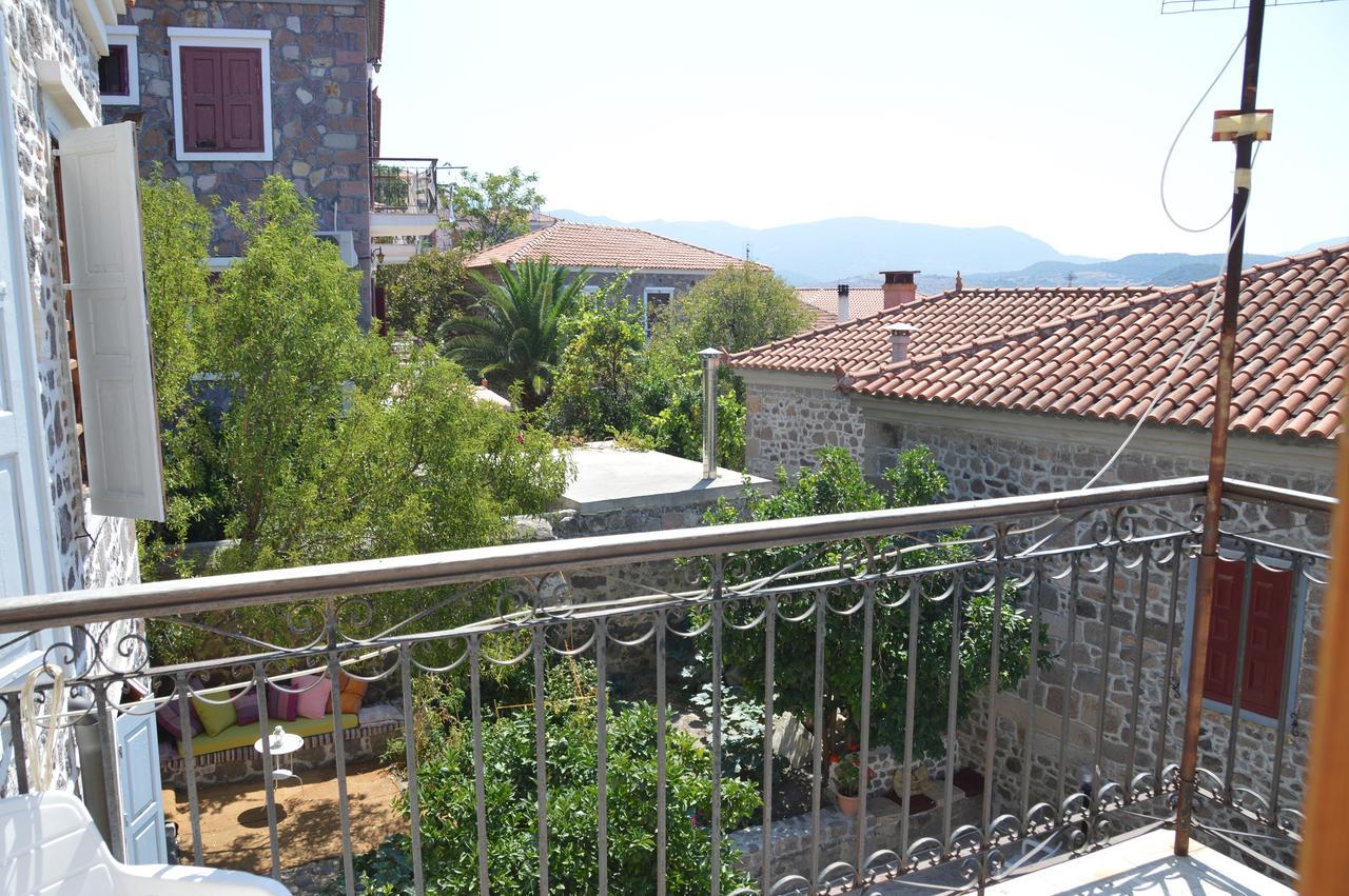 Molivos Tower Villa Mithimna Bilik gambar